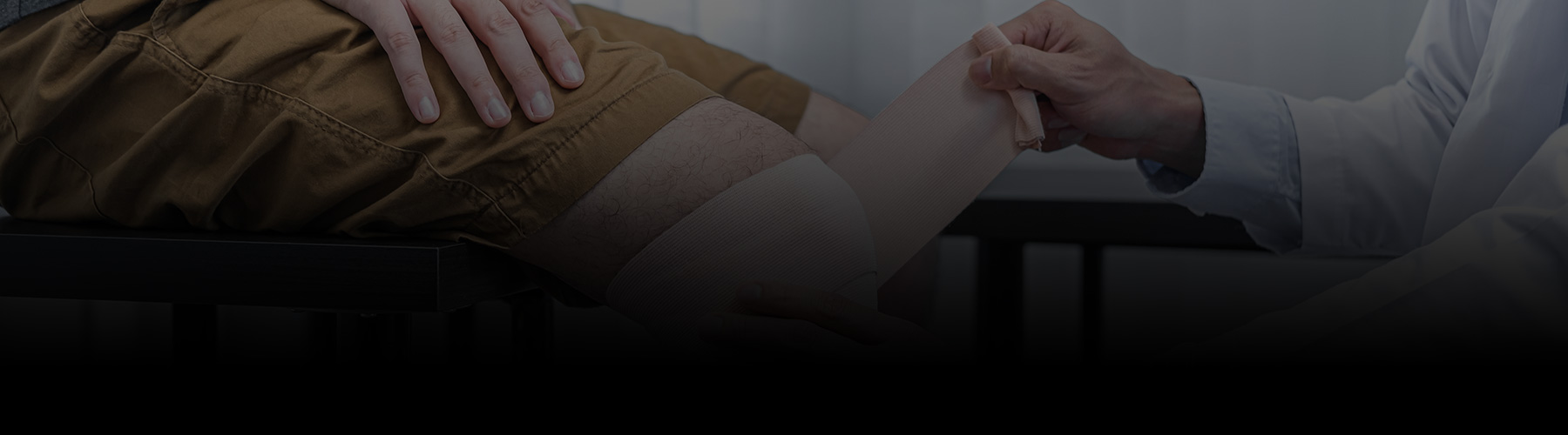 Freedom Integrated Medicine knee decompression chiropractor providing non-surgical knee pain relief treatment | chiropractor in South Jordan Utah